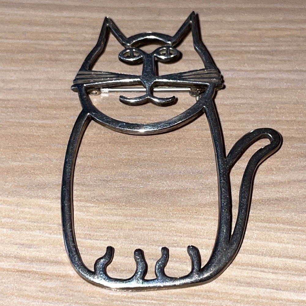 Vintage Metal Cat Brooch / Pin